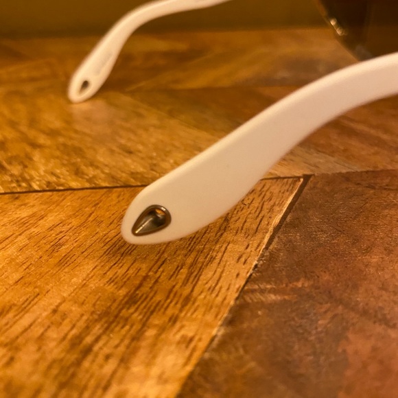 Givenchy GV 7013/S sunglasses - Picture 8 of 10